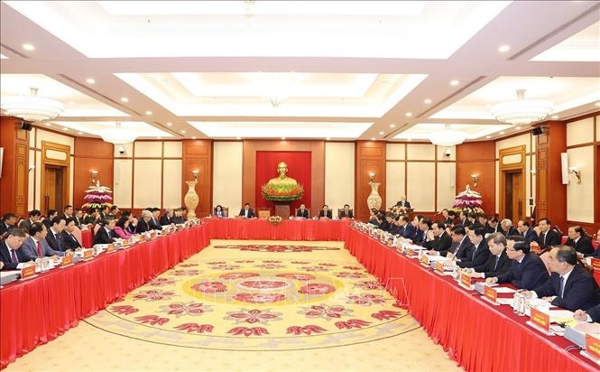 Sub-committee discusses documentary preparations for coming Party Congress